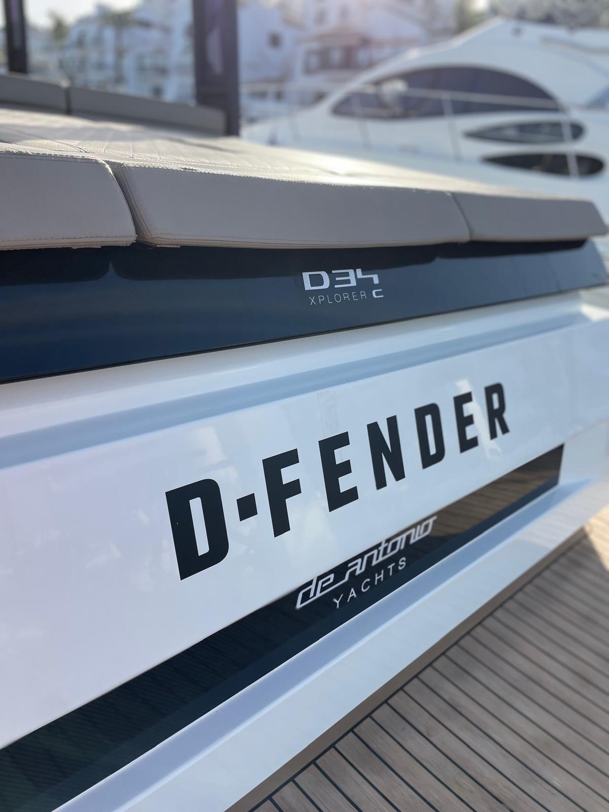 Charter Boat Puerto Banus - Pur Yacht - D-Fender