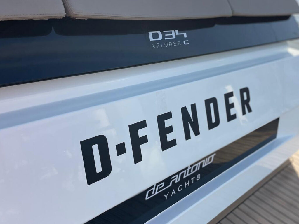 Charter Boat Puerto Banus - Our Yacht - D-Fender
