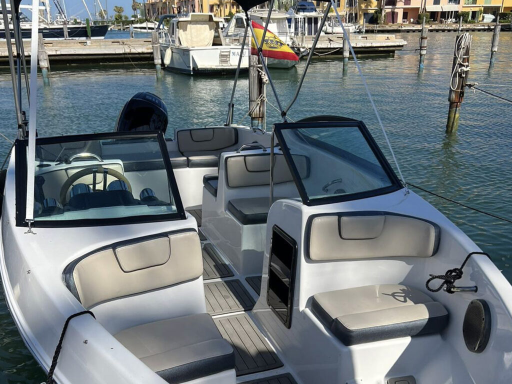 Charter Boat Puerto Banus - Our Yacht - Fibrafort