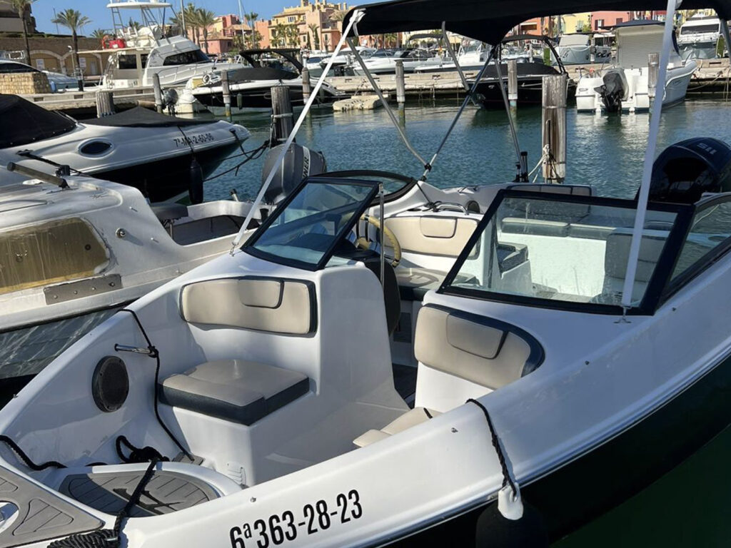 Charter Boat Puerto Banus - Our Yacht - Fibrafort